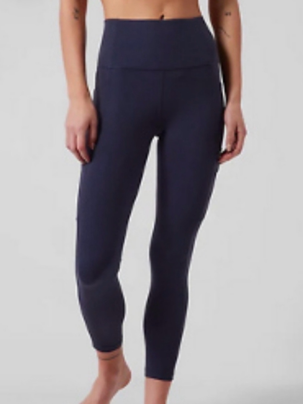 Athleta Navy Salutation Cargo 7/8 Tight women’s SZ 3X